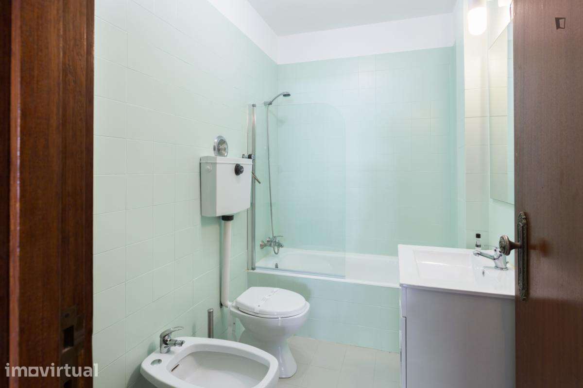 Apartamento com 1 quartos - localizado em Santo Ildefonso Porto - Grande imagem: 2/11