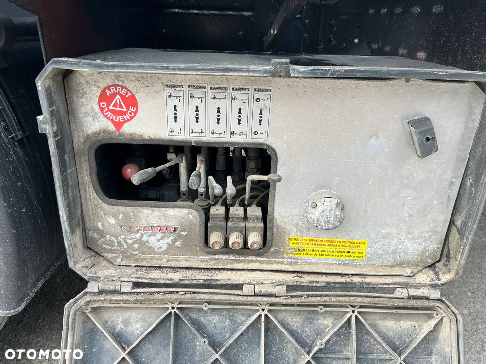 Iveco Stralis 380 3 oś skrętna Hydraulika Cena Brutto - 36