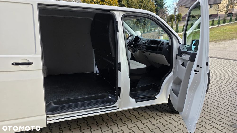 Volkswagen Transporter T6 - 22