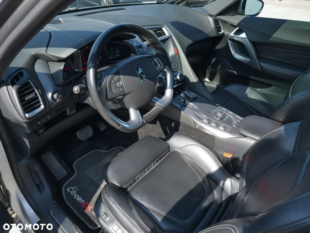 Citroën DS5 2.0 HDi Hybrid4 SportChic MCP - 14