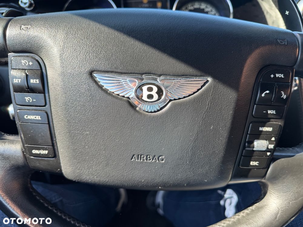 Bentley Continental GT Standard - 22