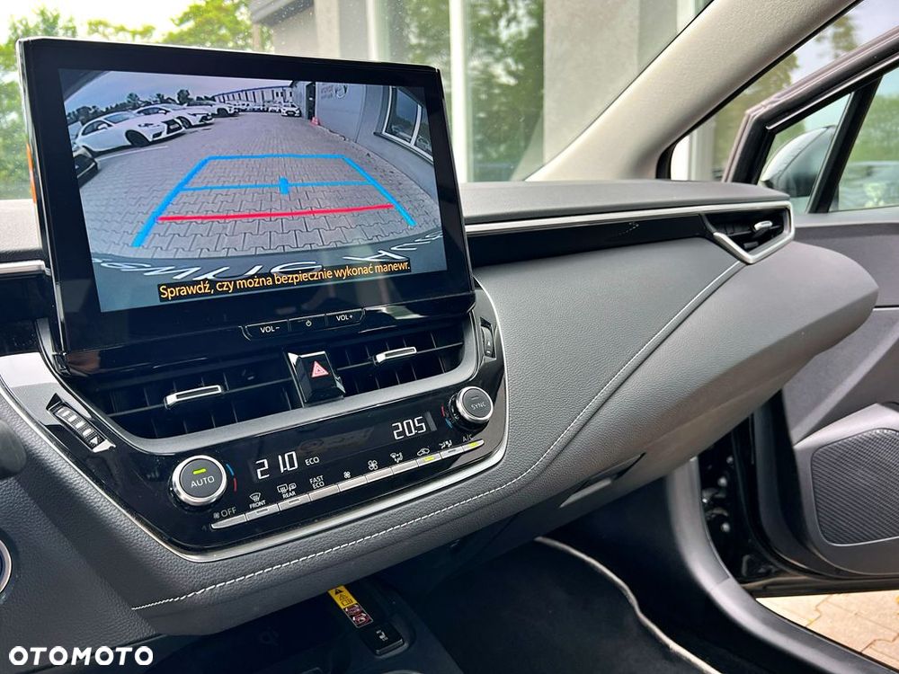 Toyota Corolla 1.8 Hybrid Style - 11