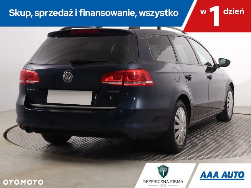 Volkswagen Passat Variant - 6