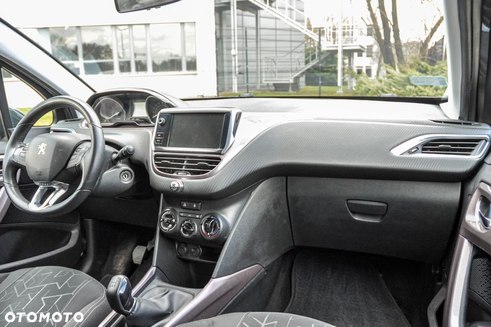 Peugeot 2008 - 10