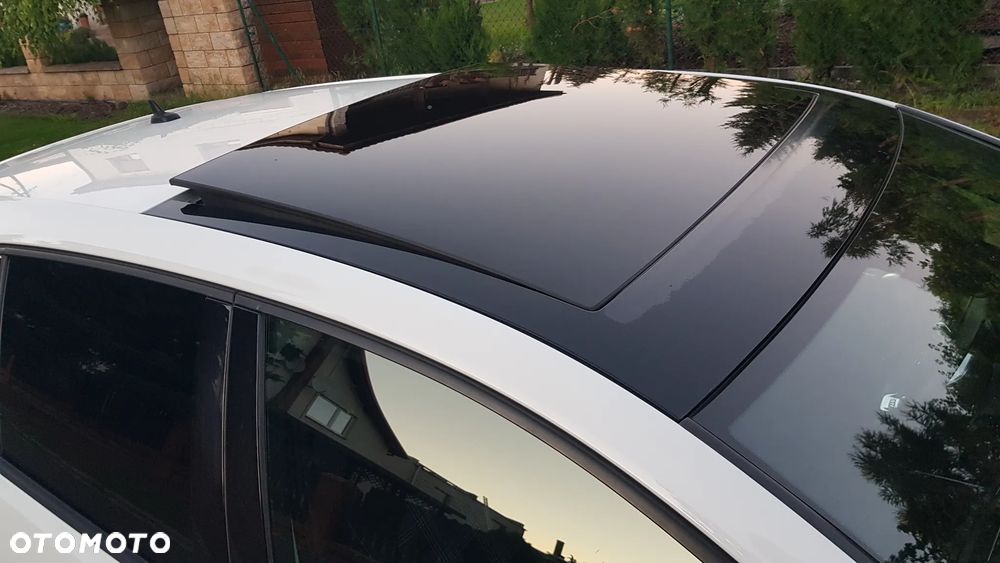 Volkswagen Golf - 32