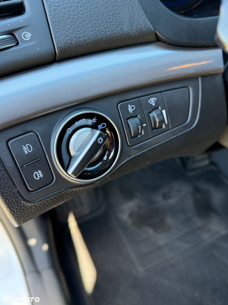 Hyundai i40 Kombi 1.6 Trend - 23