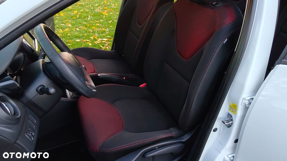 Renault Clio 1.2 16V 75 Experience - 26