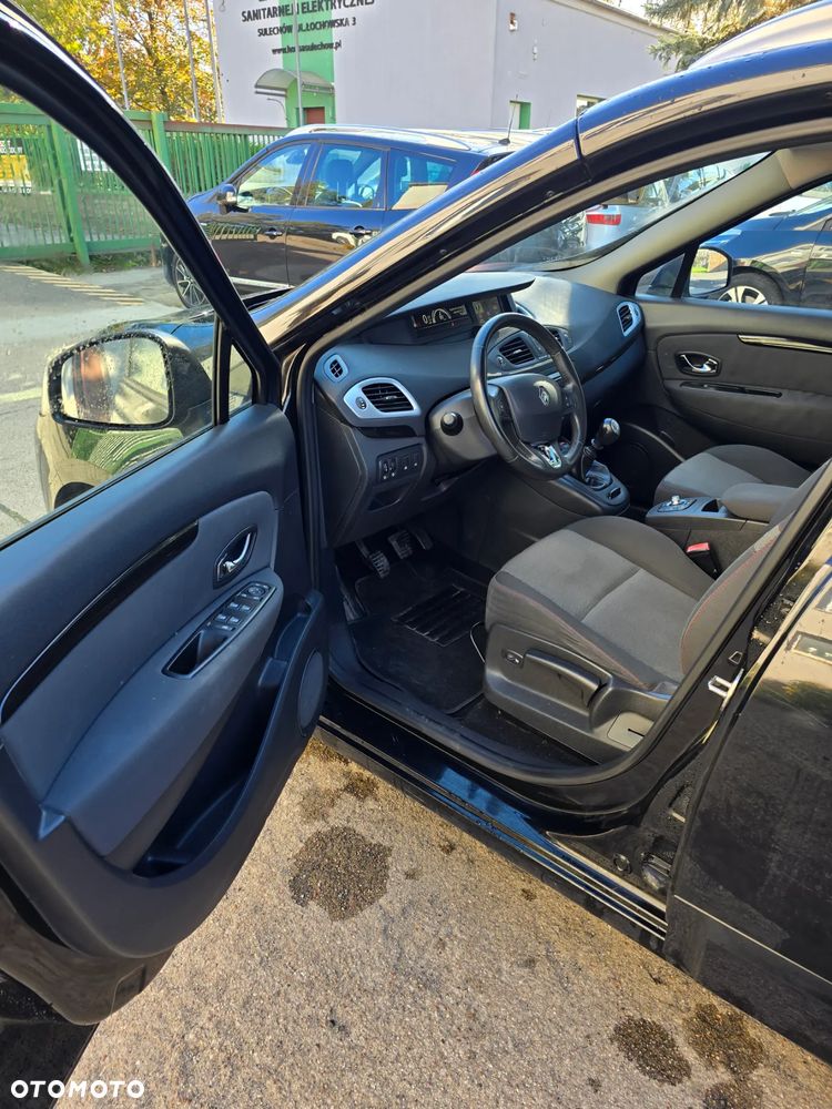 Renault Grand Scenic - 9