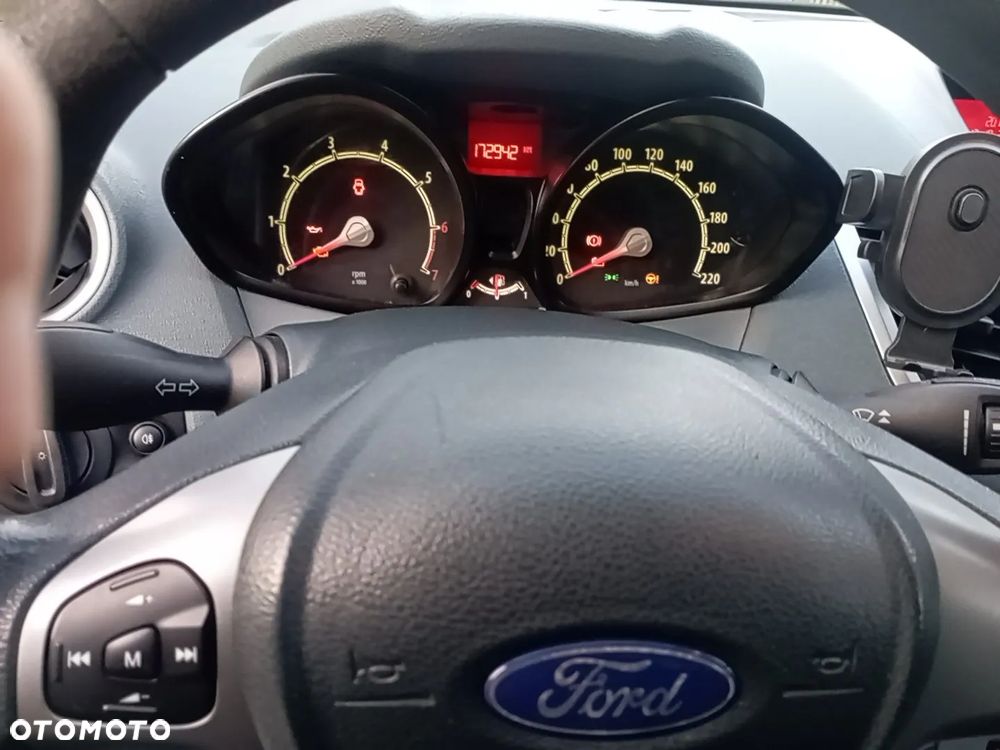 Ford Fiesta 1.25 Ambiente - 6