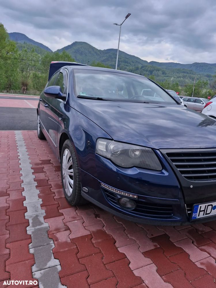 Volkswagen Passat 2.0 FSI Comfortline 4Motion - 3