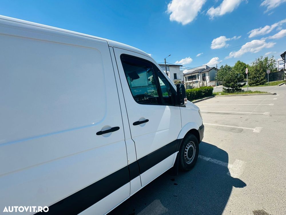 Mercedes-Benz Sprinter - 4