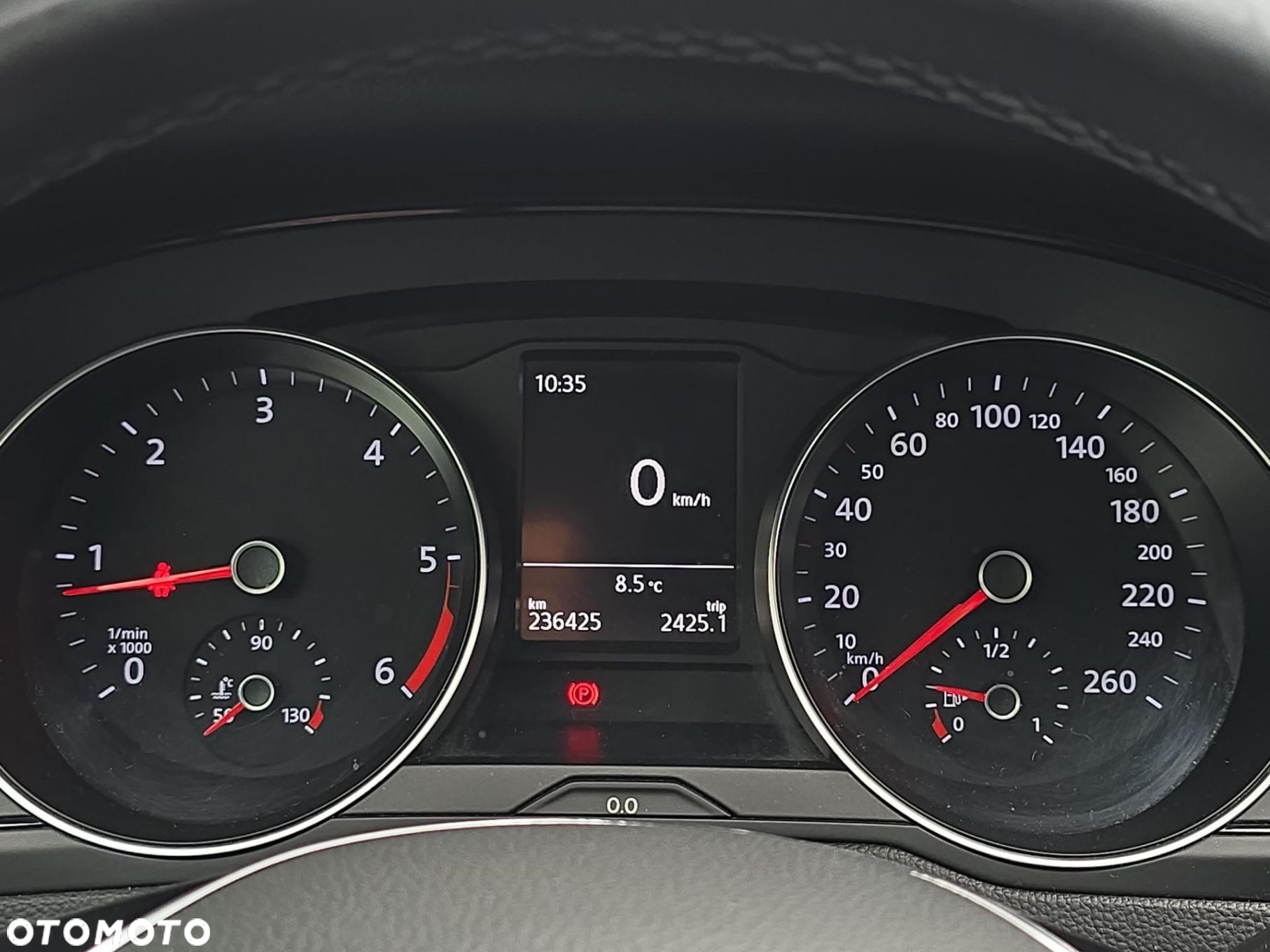 Volkswagen Passat 2.0 TDI BMT Comfortline - 24