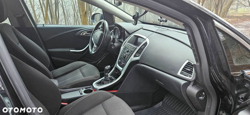 Opel Astra 2.0 CDTI Cosmo - 9