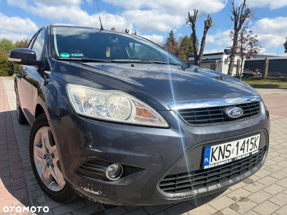 Ford Focus 1.6 16V Ambiente - 2