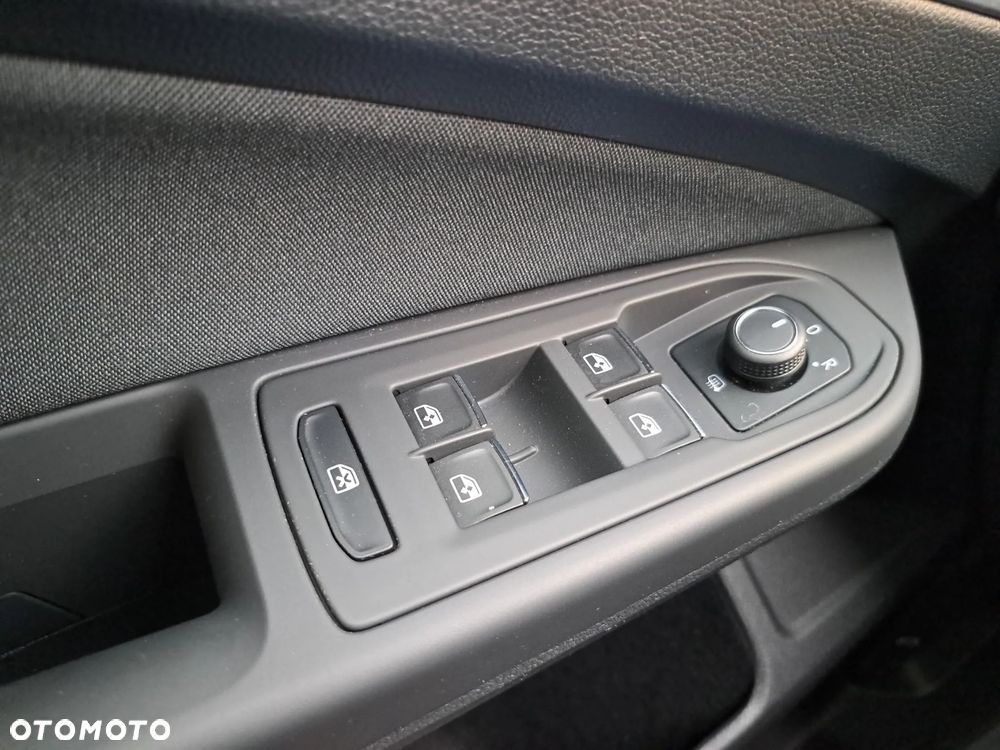 Volkswagen Golf - 20