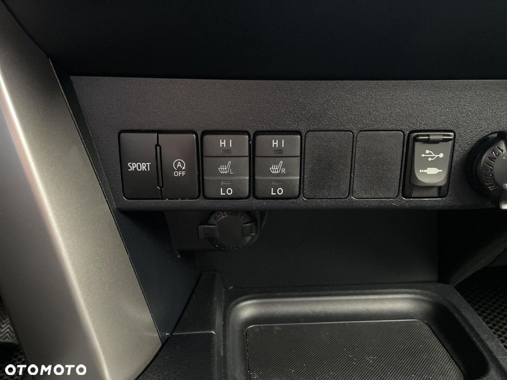 Toyota RAV4 2.0 Premium EU6 - 18