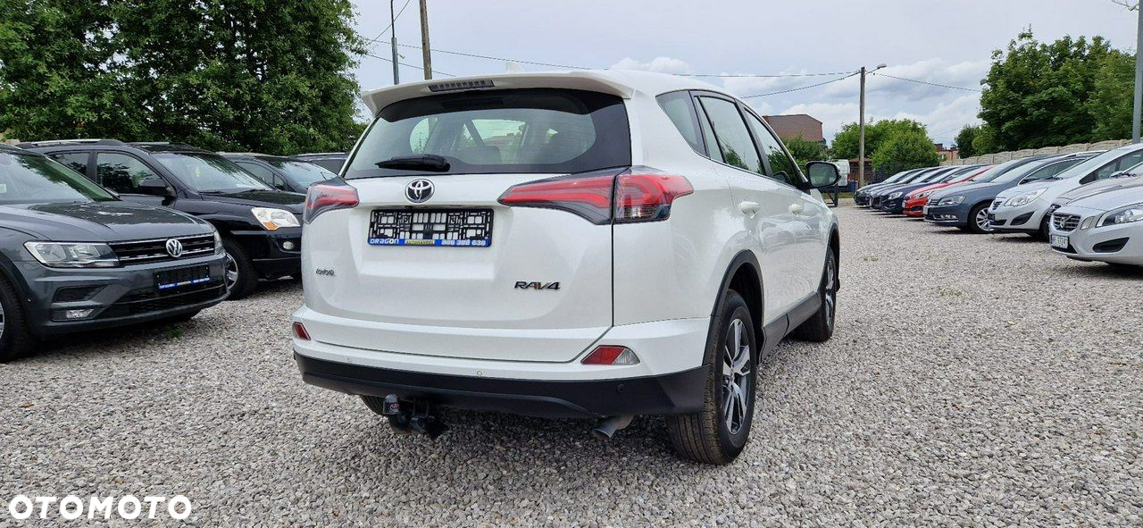 Toyota RAV4 - 10