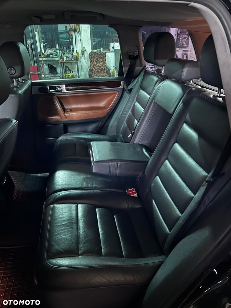 Volkswagen Touareg 5.0 V10 TDI Tiptr - 24