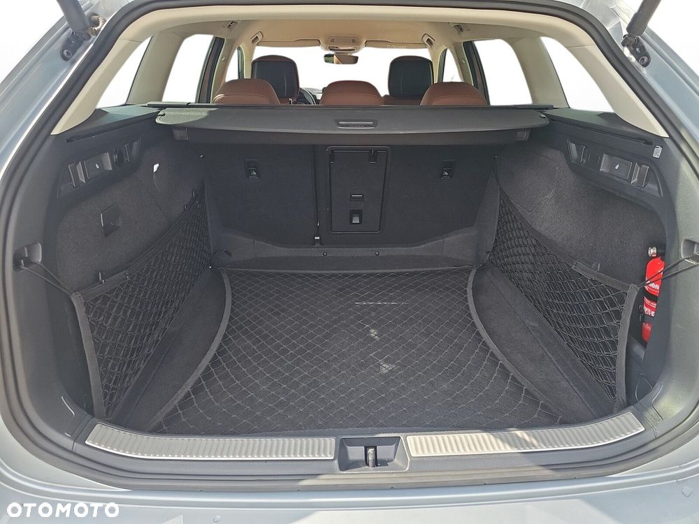 Skoda Superb 1.5 TSI L&K DSG - 20