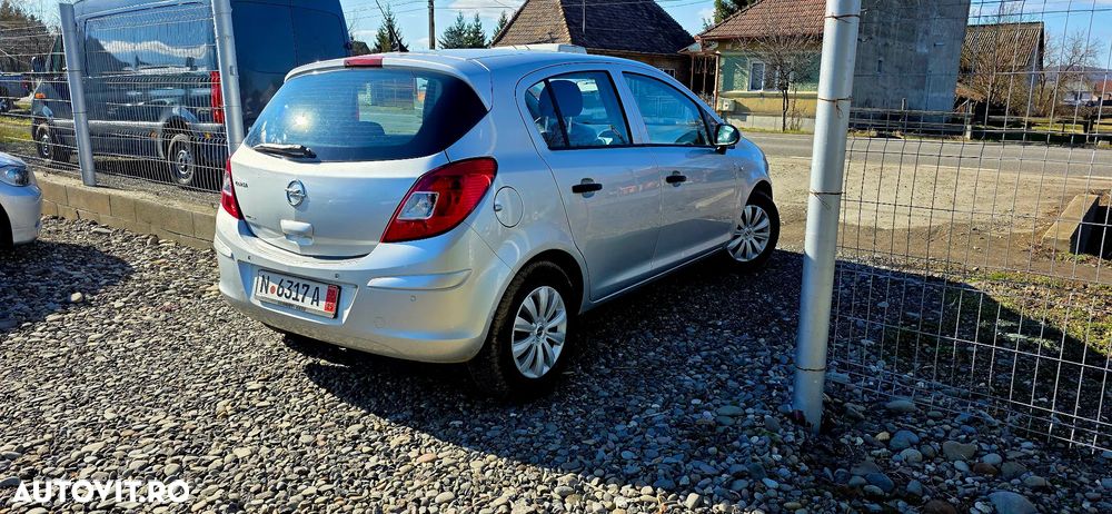 Opel Corsa 1.4 16V Color Edition - 3