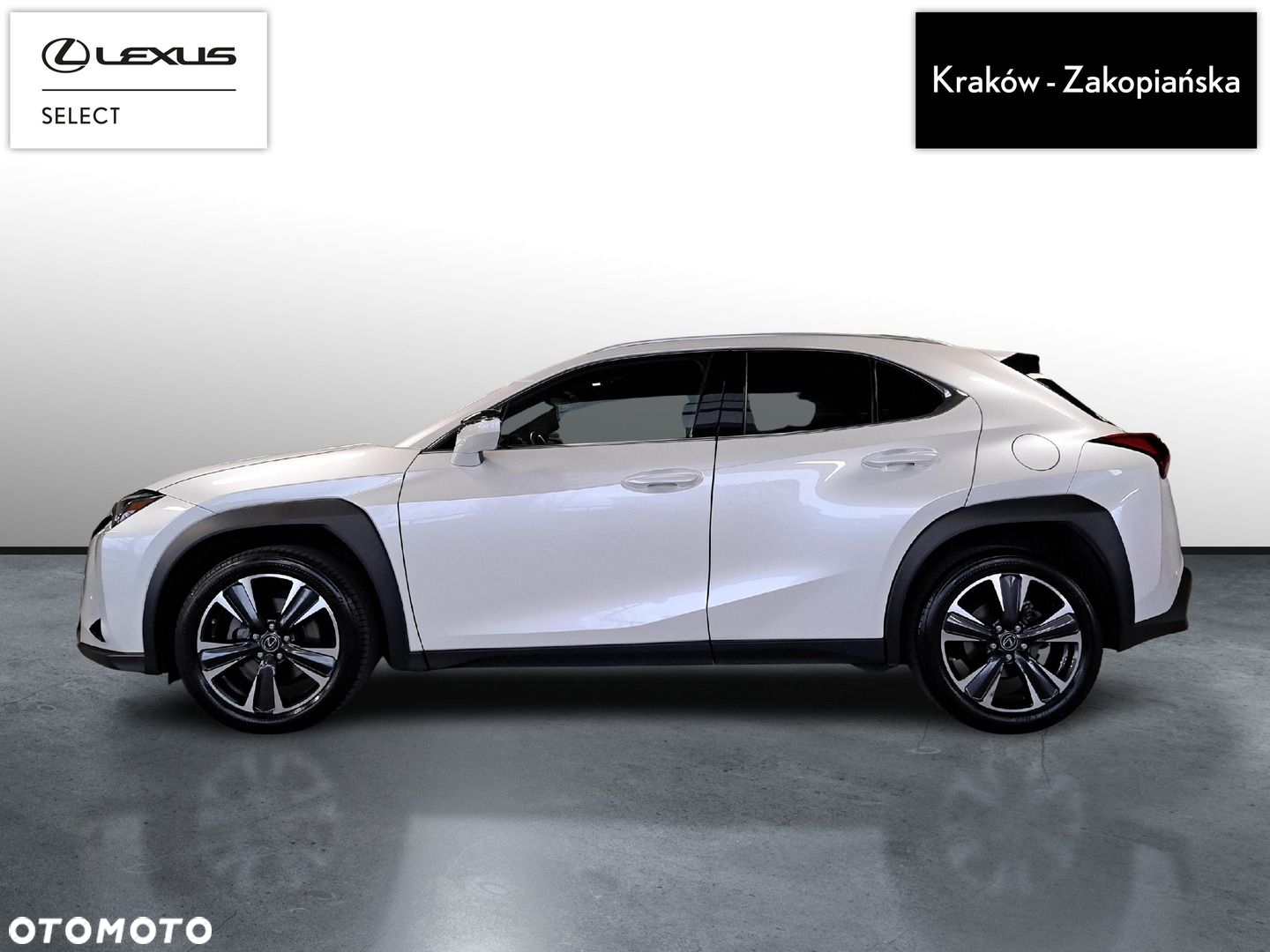 Lexus UX - 3