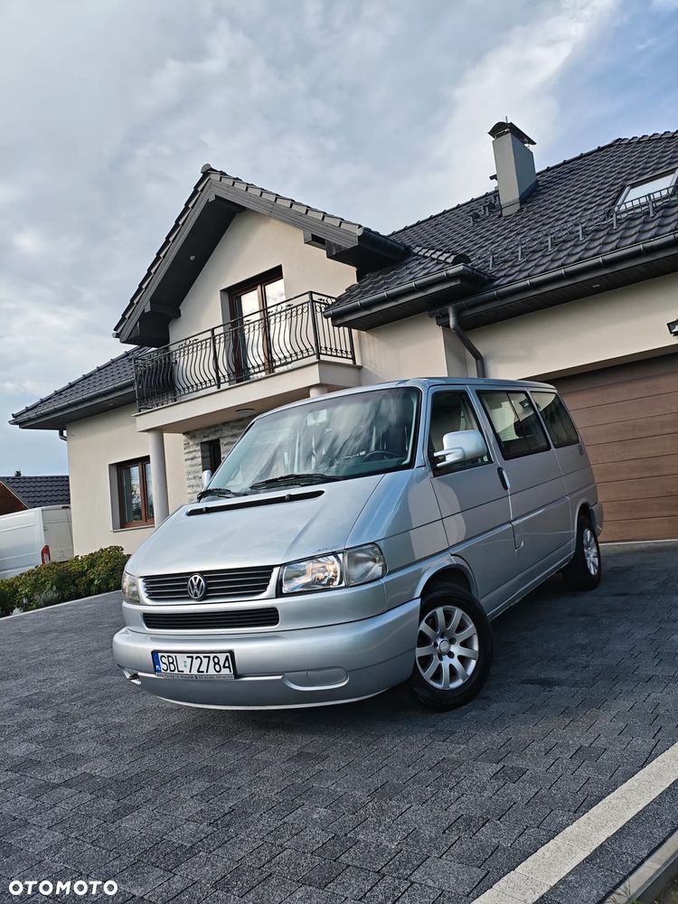 Volkswagen Multivan - 12