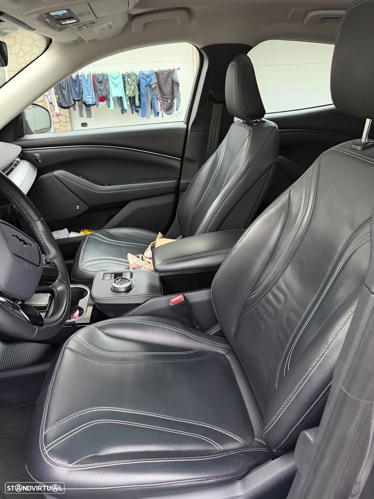 Ford Mustang Mach-E Standard - 9