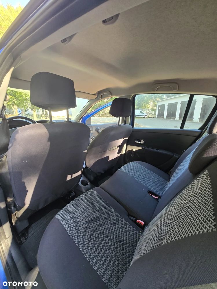 Renault Clio - 3