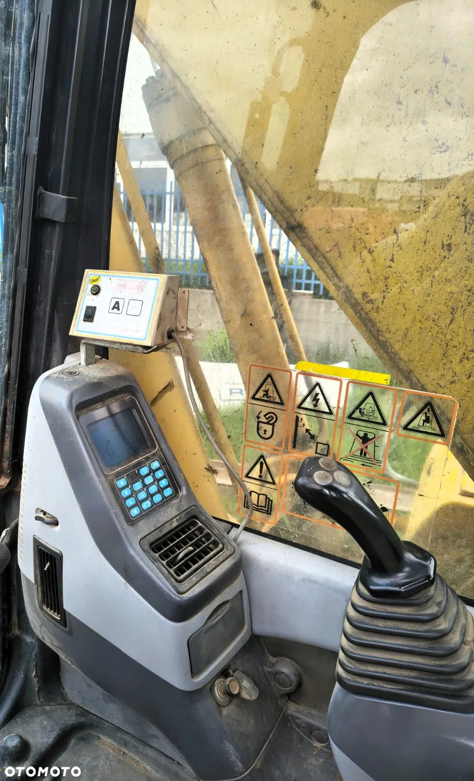 Komatsu PC160LC-7K - 6