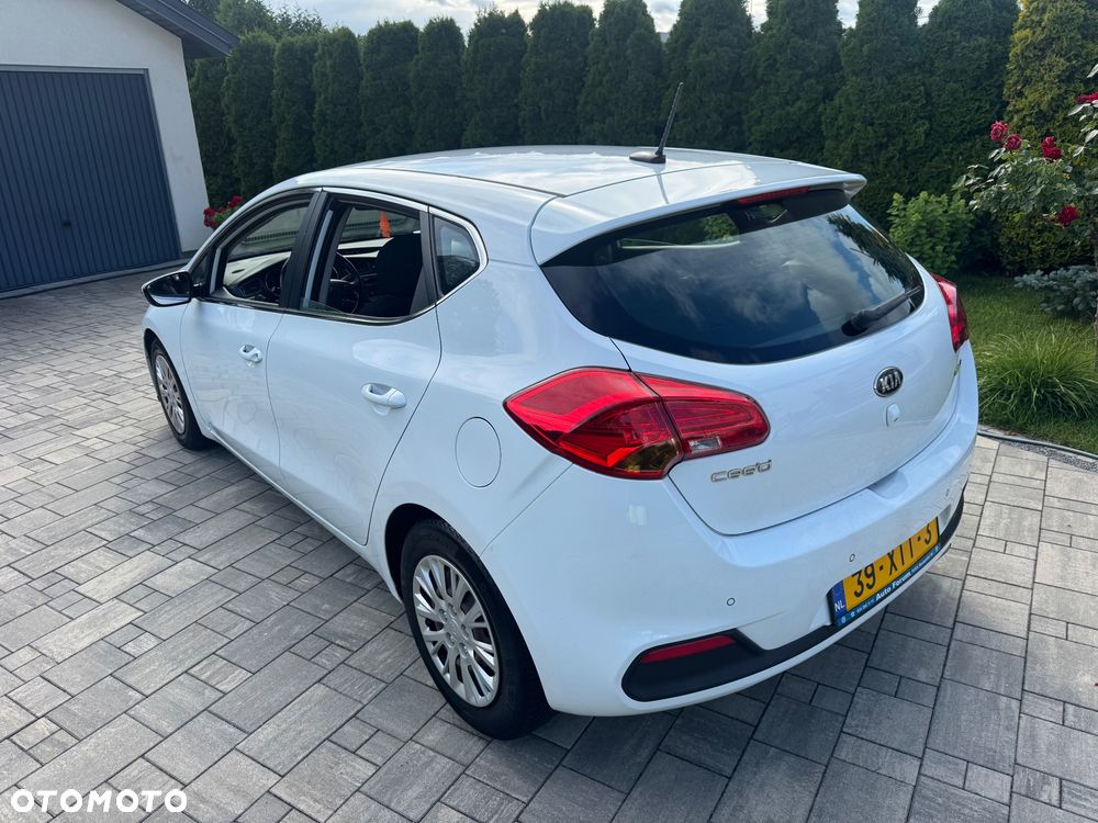 Kia Ceed 1.6 GDI Platinum Edition - 18