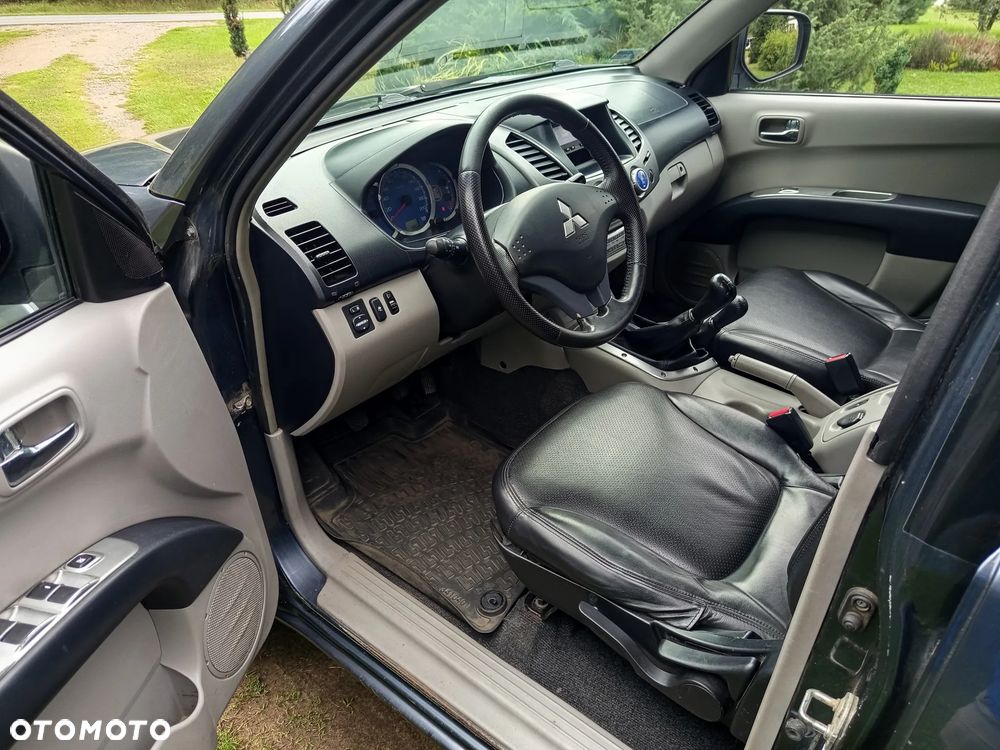 Mitsubishi L200 2.5 DID Intense - 8