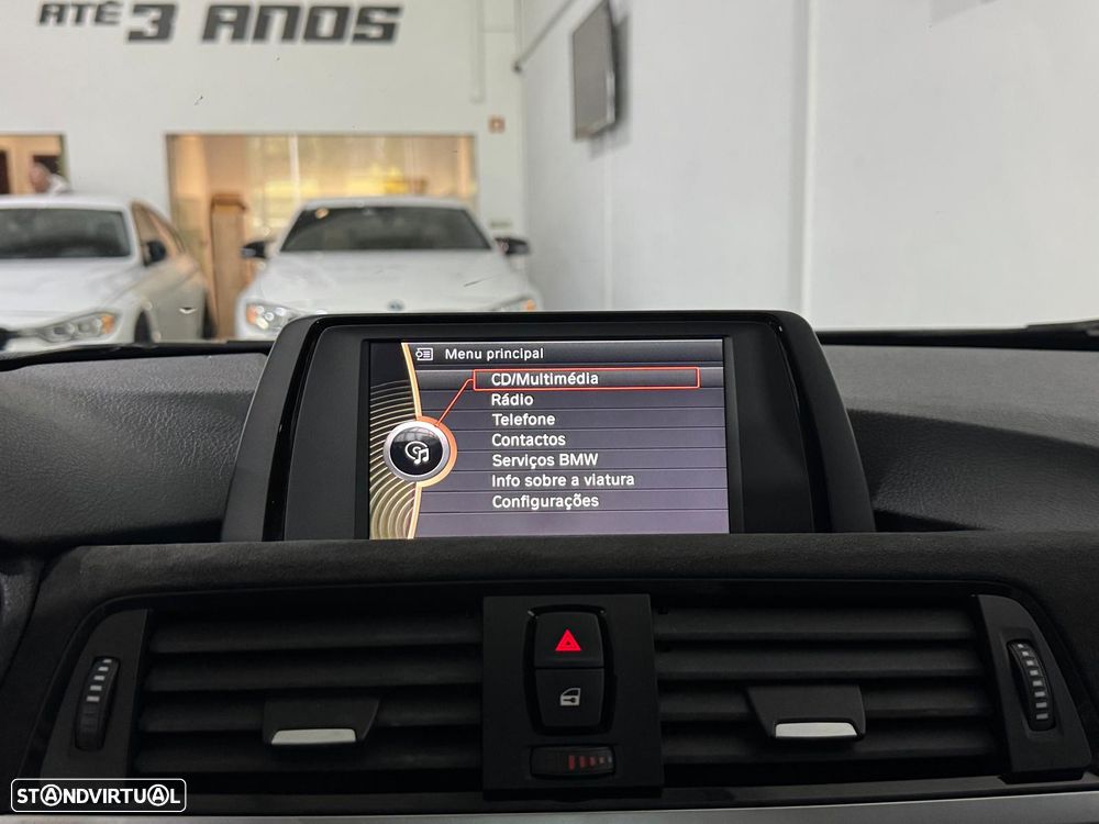 BMW 328 i Auto Pack M - 18