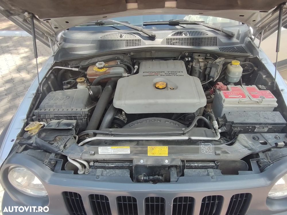 Jeep Cherokee - 10