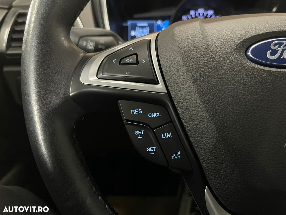 Ford Mondeo 2.0 HEV Titanium - 22