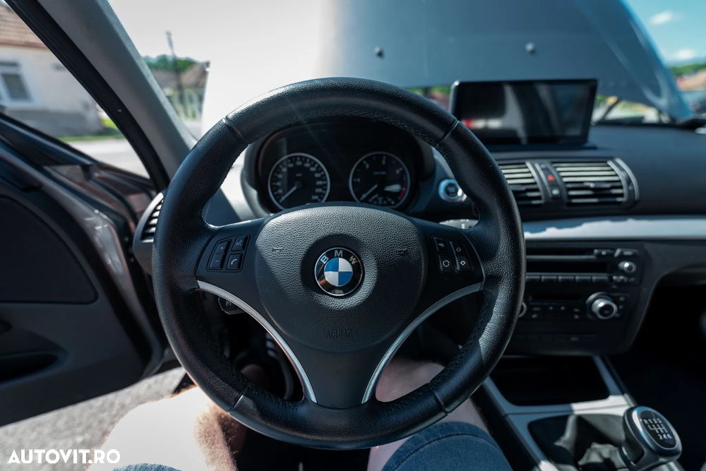 BMW Seria 1 118d DPF - 19