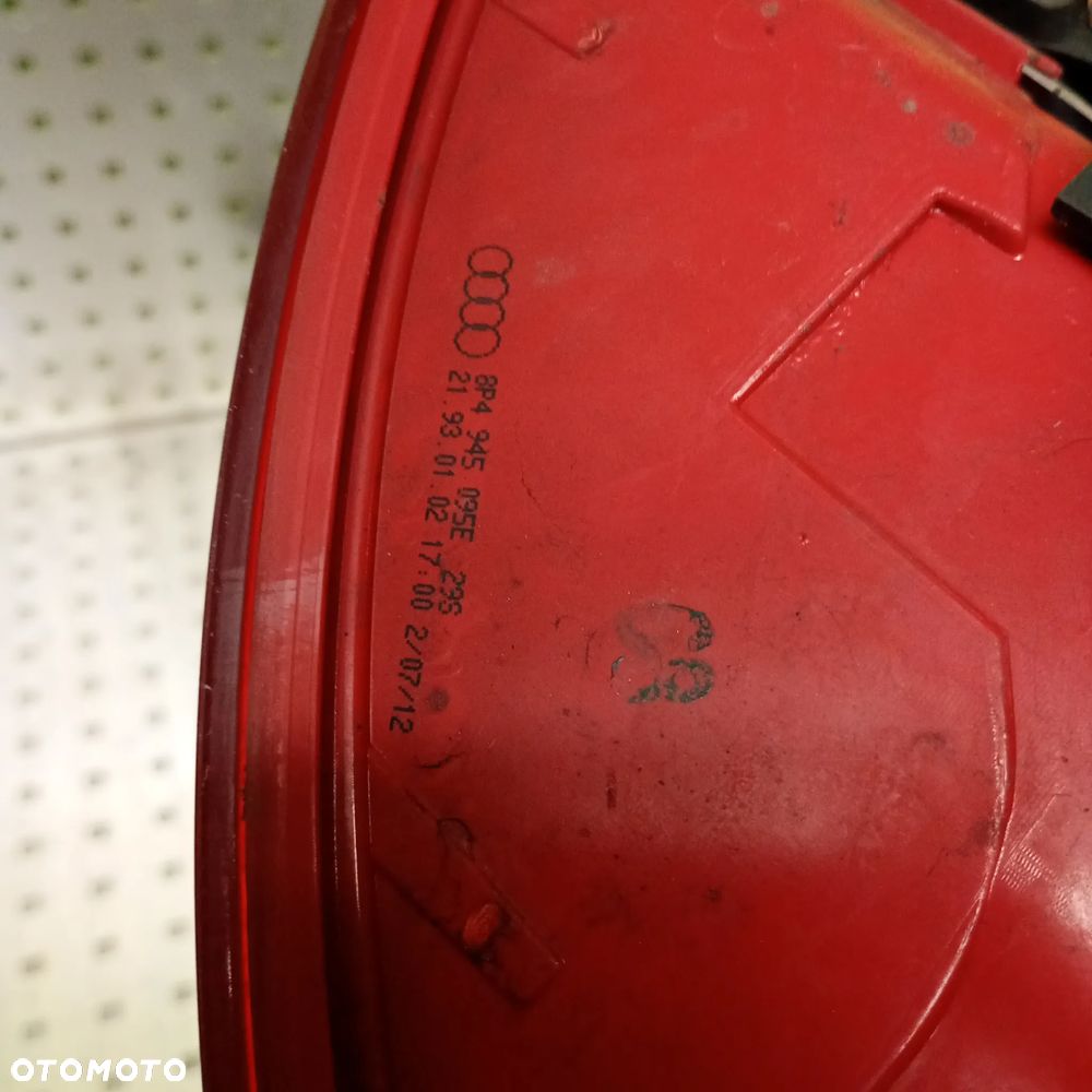 Lampa tylna lewa A3 8P lift 8P4945095E - 3