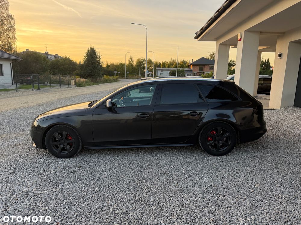Audi A4 Avant - 10