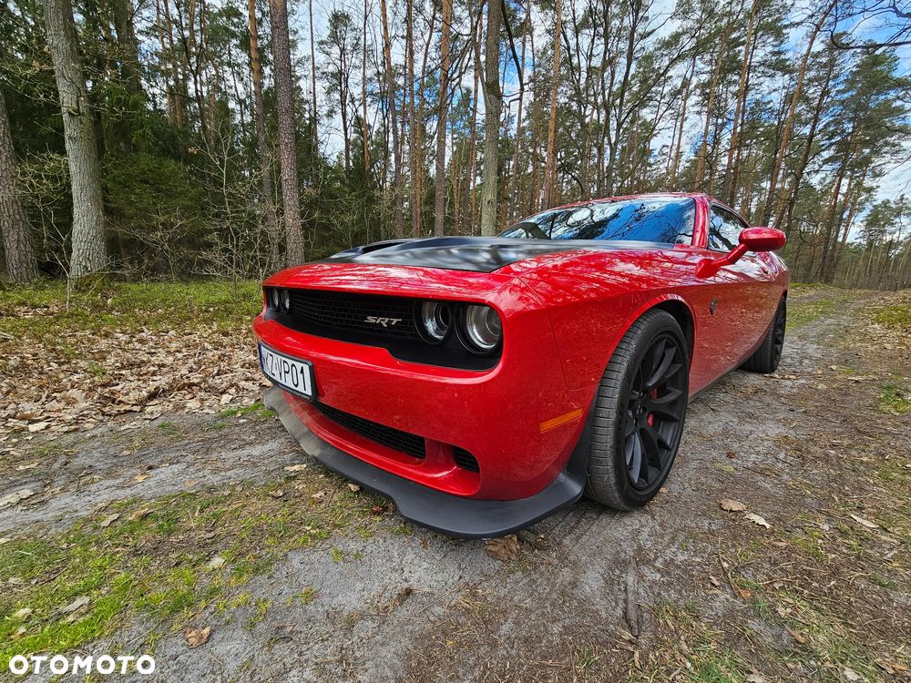 Dodge Challenger - 4