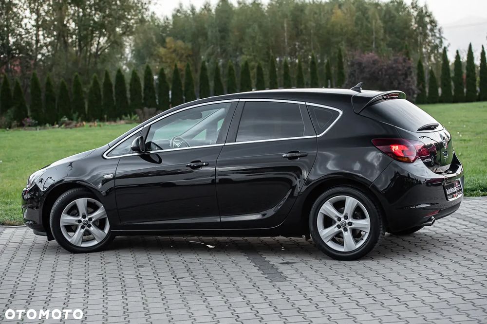 Opel Astra 1.4 Turbo Design Edition - 8