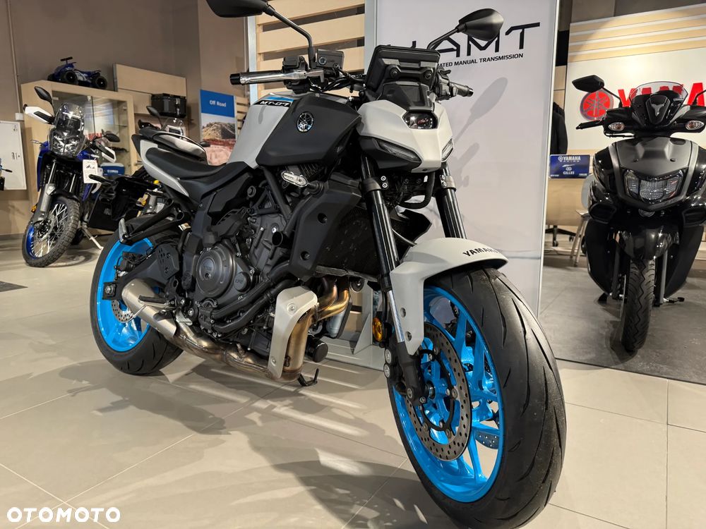 Yamaha MT - 6