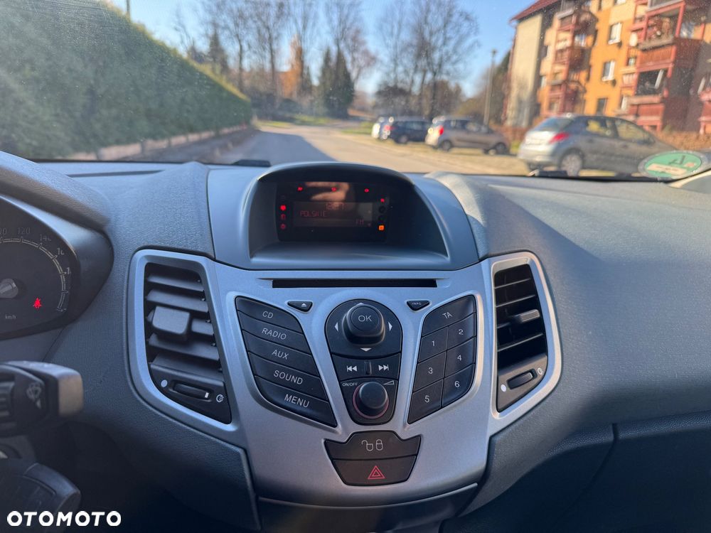 Ford Fiesta 1.25 Ambiente - 11