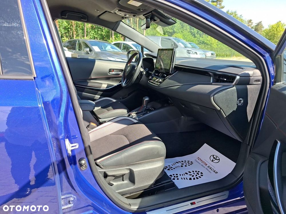 Toyota Corolla 2.0 Hybrid GR Sport Dynamic - 9