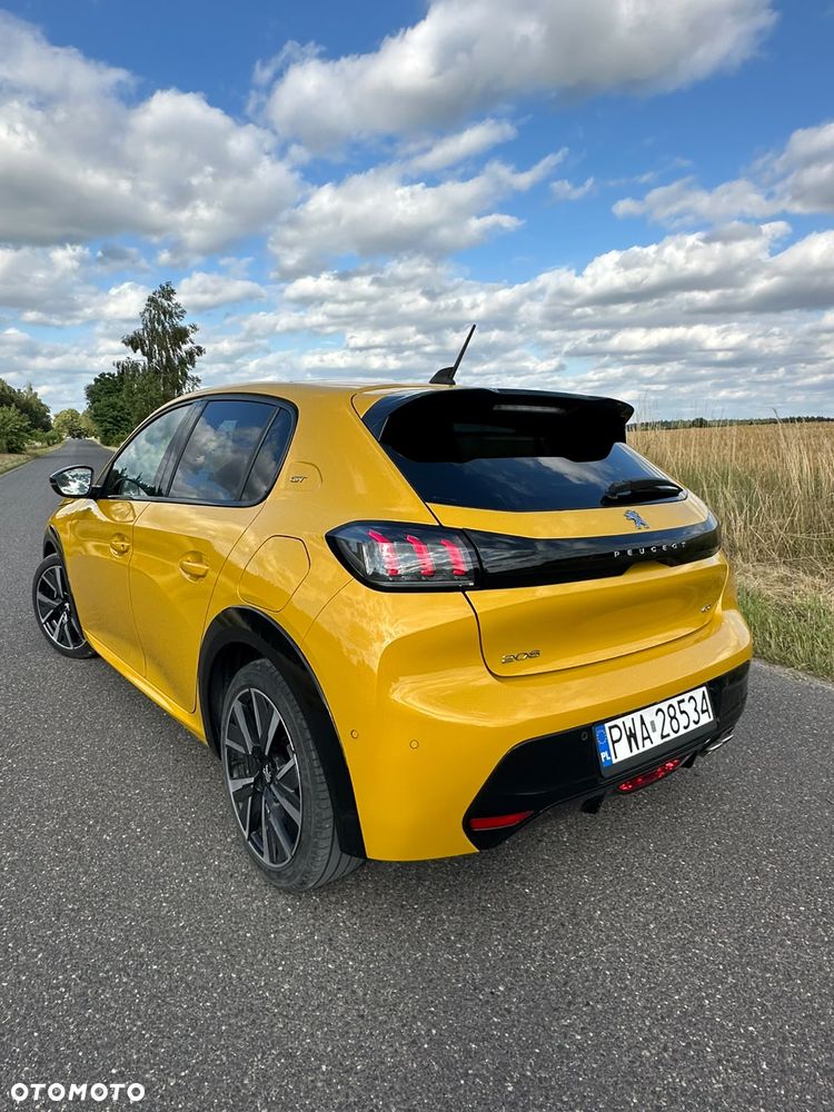 Peugeot 208 PureTech 130 EAT8 GT Pack - 4