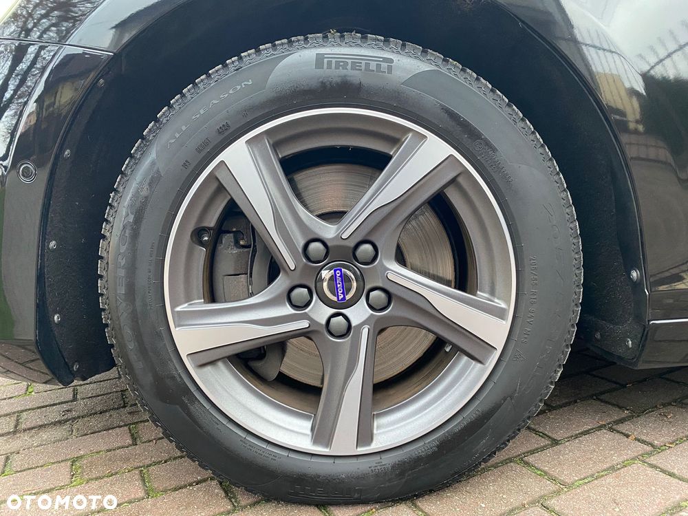 Volvo V40 D3 Geartronic RDesign - 17