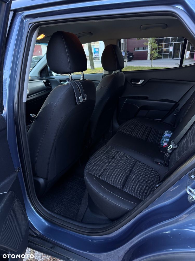 Kia Stonic 1.4 L - 13