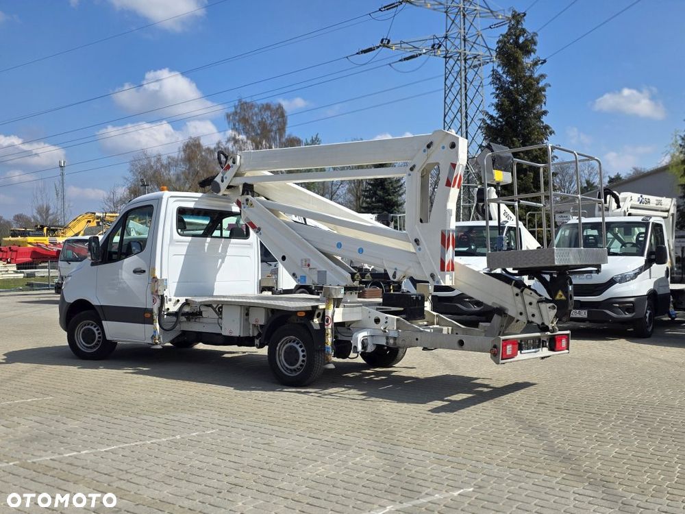 Mercedes-Benz Sprinter - 8
