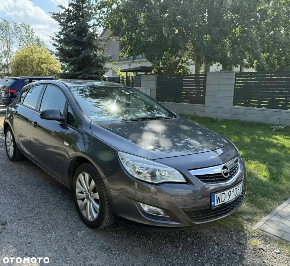 Opel Astra IV 1.4 Essentia - 1