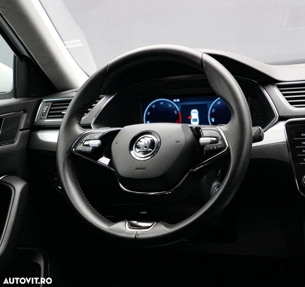 Skoda Superb 2.0 TDI DSG Ambition - 18