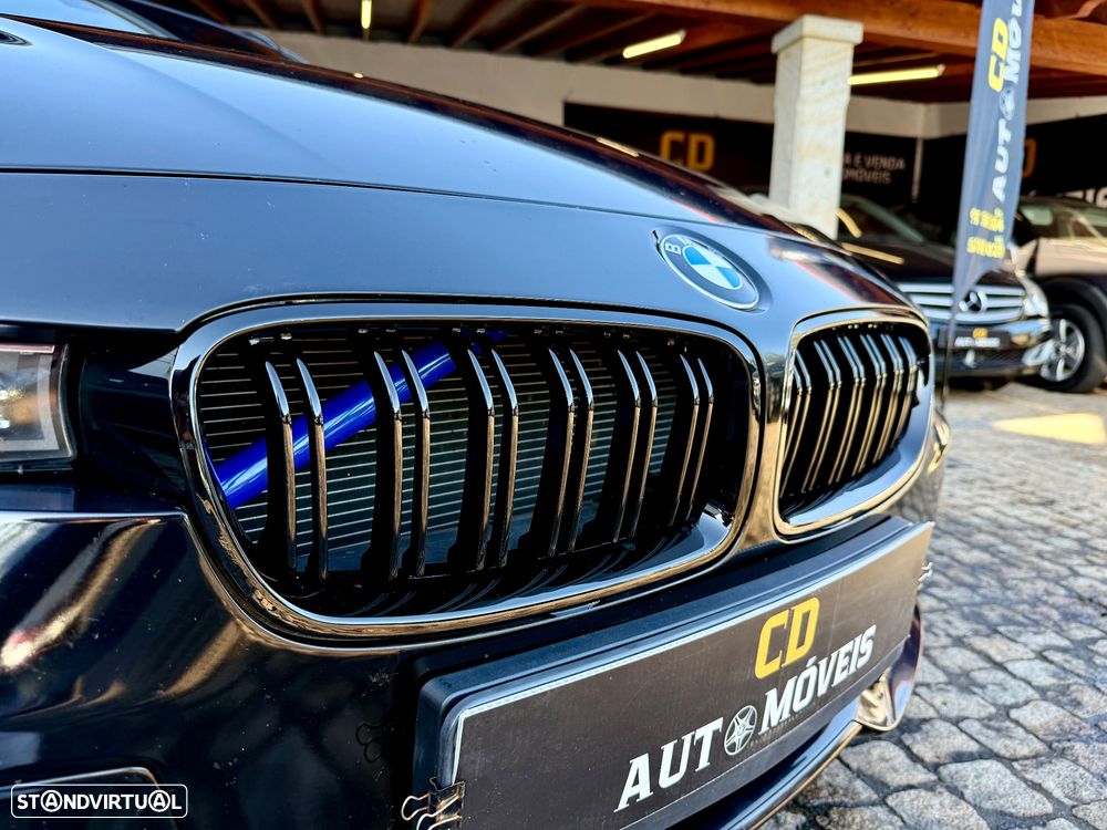 BMW 318 d Touring Line Sport - 21