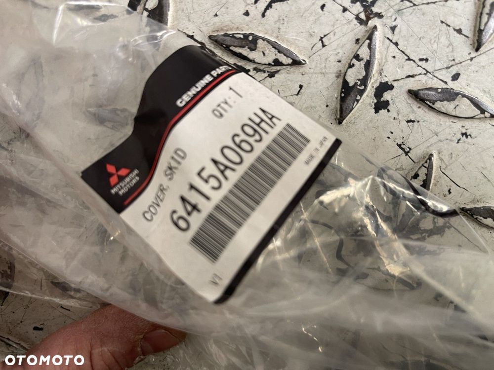 NOWA ORYGINALNA LISTWA ZDERZAKA TYLNEGO LEWY TYŁ MITSUBISHI ECLIPSE CROSS - 6